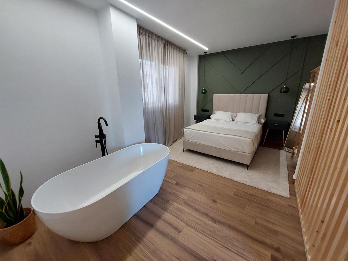Ricardo Apartment